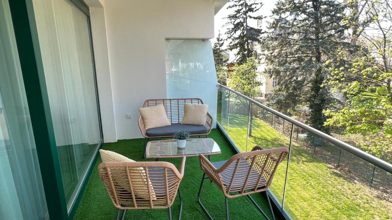 Villa Bauhaus Wellness Apartman 202 Siófok Exterior foto